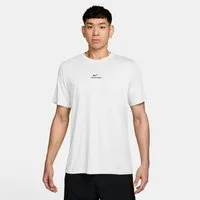 Nike T-Shirt M NK DF TEE STD PRO Kurzarm-Design, mit Rundhalsausschnitt, unifarbenes Design