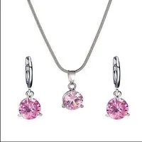 KARMA Schmuckset Damen Schmuckset mit funkelnden Kristallen Silber Rosa Rot Blau (Silberne Kette mit Anhänger, Kristallschmuck Damen), Modeschmuck Damen Eleganter Schmuck