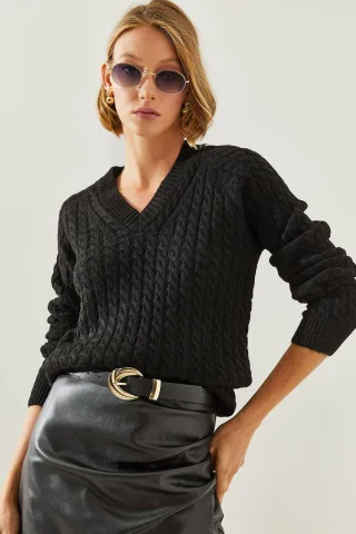Strukturierter V-Ausschnitt Enganliegender Strickpullover