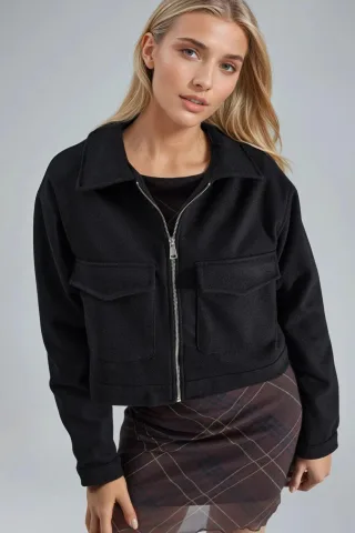 Crop-Gabardine-Jacke mit Reißverschluss und Tasche