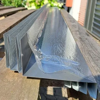 Fensterbank | 3,00 m Länge | Graualuminium ( RAL 9007 )