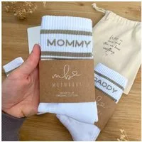 MeinBaby123® Tennissocken Geschenkidee Schwangerschaft & Geburt, Geschenk frischgebackene Mama (Set, 1 Paar Socken inkl. Baumwollsäckchen und Karte) Baby Geschenk, Mama Socken