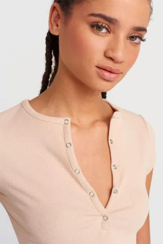 Damen Slim-Fit Rippoptik Kurzbluse