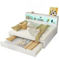 SOFTWEARY Holzbett mit Gästebett (140x200 cm, mit LED-Beleuchtung, Mehrfachsteckdose und Lattenrost), Jugendbett, Doppelbett