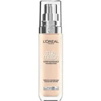 L'ORÉAL PARIS Foundation TRUE MATCH FOUNDATION, lässt sich mühelos verblenden, ohne sichtbare Ränder zu hinterlassen