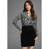 Bruno Banani Jerseykleid mit eleganter Wickeloptik und Print