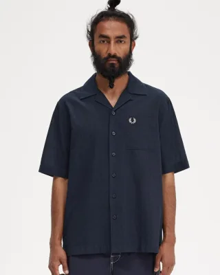 Fred Perry Herren Leichtgewicht Textur Reverskragen Kurzarmhemd