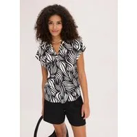 bonprix Henleyshirt aus Viskose und Elasthan, mit V-Ausschnitt, Kurzarm-Design