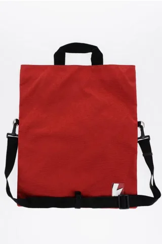 Nylon Maxi Bag mit abnehmbarem Schultergurt in Rot