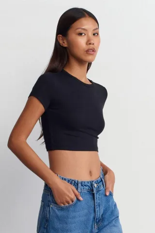 Damen Slim-Fit Crop Rundhalsausschnitt T-Shirt