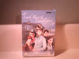 Lark Rise To Candleford [4 DVDs] [UK Import]