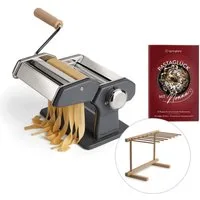 Springlane Nudelmaschine - Manuelle Nudelmaschine aus Edelstahl - Pastamaker inkl. Rezeptbuch, Nudeltrockner & 3 Schneideaufsätze, 9 Teigdicke-Stufen