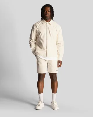 Lyle & Scott Herren Pinstripe Shorts in Chalk