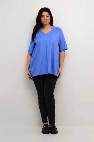 Blau