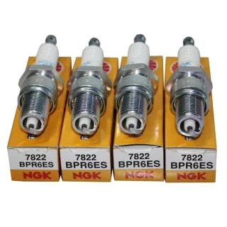 4 NGK Z?ndkerzen BPR6ES Fiat Ford Honda Lada Mazda Nissan Opel Seat