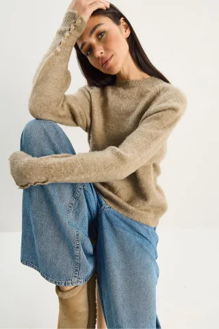 Pullover mit Knopfdetails an den Ärmelbündchen