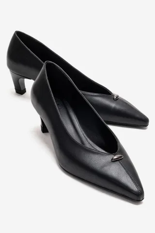 Schwarz