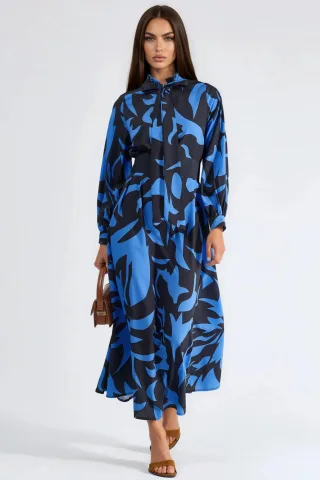 Gürteldetailliertes Maxikleid