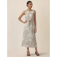 Apart Abendkleid mit floralem Schimmer