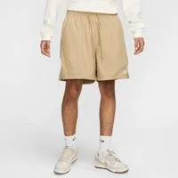 Nike Sportswear Shorts Nike Club Men's Woven Flow Shorts mit Eingrifftaschen und Gesäßtasche, schnell trocknend, pflegeleicht