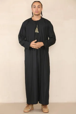Schwarzer Thobe Jubba für Herren, saudi-arabischer Eid-Emirati-Kaftan, Jubbah-Quastenrobe