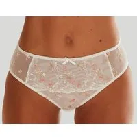 Nuance by Lascana Slip mit feiner Stickerei Spitze in blumiger Optik