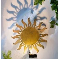 Spetebo LED Dekolicht Solar Wandleuchte Sonne antik bronze Look - 30 cm, An / Aus, LED fest verbaut, warm weiß, LED Garten Deko Wand Beleuchtung