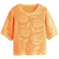 Next Kurzarmpullover Kurzärmeliges T-Shirt mit Häkelblumen (1-tlg)