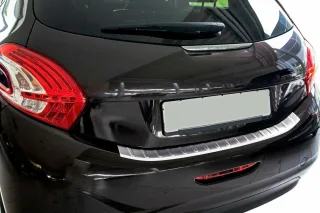 MIT ABKANTUNG LADEKANTENSCHUTZ MATT für Peugeot 208 Typ CA CC ab 2012-2019