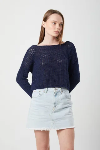 Luftiges Bootsausschnitt-Crop-Stricktop