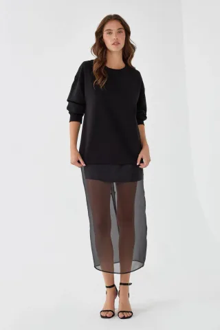 Schwarzes Sweatshirt