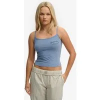 Superdry Tanktop ATH ESS GRAPHIC CAMI mit hübschem Spitzen-Detail am Auschnitt