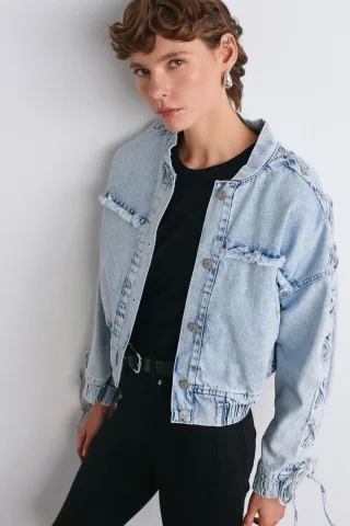 Damen Jeansjacke mit schmalem Kragen