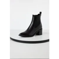 Tamaris Chelseaboots Businessschuh, Stiefelette mit elegantem Blockabsatz, schmale Form