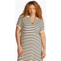 Tommy Hilfiger Curve Midikleid CRV LYOCELL OPEN-NK MIDI DRESS in Großen Größen, Logostickerei, V-Ausschnitt