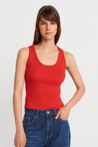 Rippenslenenloser Slim-Fit-Bluse