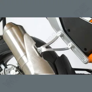 R&amp;G Auspuffhalter Set für KTM 690 Duke / R Bj. 2012-2020 inkl. Abdeckung Soziusfußraste / Aluminium