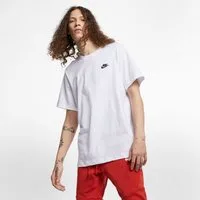 Nike Sportswear T-Shirt M NSW CLUB TEE mit Logostickerei auf der Brust, aus Jersey-Material, Regular Fit