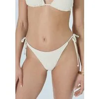 LSCN by LASCANA Bikini-Hose Lou aus trendiger Strukturware