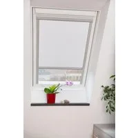Dachfensterrollo Skylight, LICHTBLICK ORIGINAL, verdunkelnd, in Führungsschienen, verschraubt, mit Mittelzug