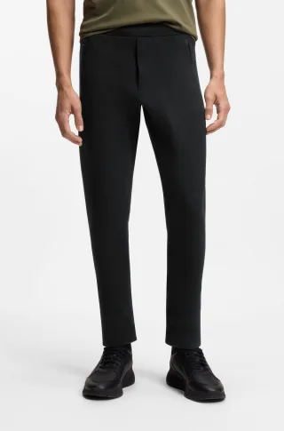 BOSS GREEN Jogginghose "Porsche Spirit 70 Capsule Collection" Premium Herrenmode Innovative Geruchskontroll-Technologie HEIQ MINT