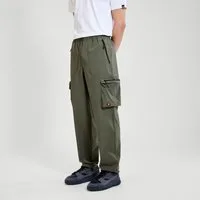 Ellesse Cargohose SQUADRON CARGO PANT mit Cargotaschen, wasserabweisendes Material, weite Beinform