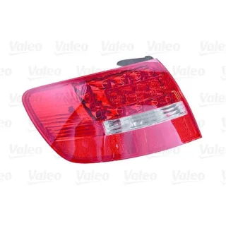 Valeo Heckleuchte rechts Audi A6 C6 043847