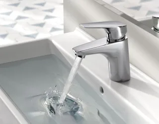 Tres Einhebel Waschtischmischer mit Tres duo G3/8" flexible Anschlussschläuche, 21710301 21710301
