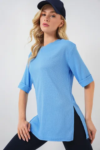 Strukturiertes Rundhals-T-Shirt mit kurzem Arm