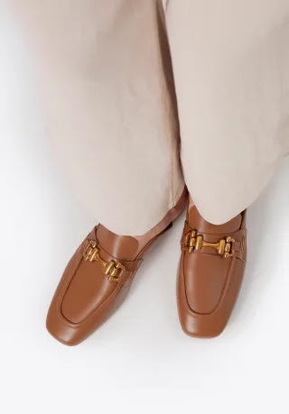 Wittchen Damen-Slipper aus braunem Echtleder mit offener Ferse