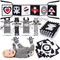 Wootoy Lernspielzeug Baby Spielzeugset Sensorikspielzeug Schwarz-Weiß-Karten (mit Nestanhänger Handgelenkbändern Aufbewahrungsbeutel, atmungsaktives Material mit Klettverschluss und Befestigungsbändern), Ideal für Babybett Kinderwagen und Autosit