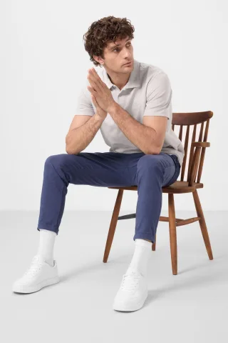 Herren Chinos mit geradem Bein aus Gabardine