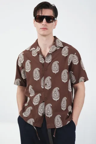 Kurzärmeliges Hemd mit Paisleymuster