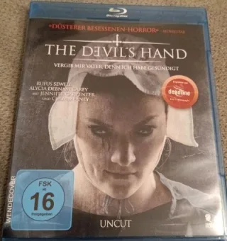 The Devil's Hand [Blu-ray]